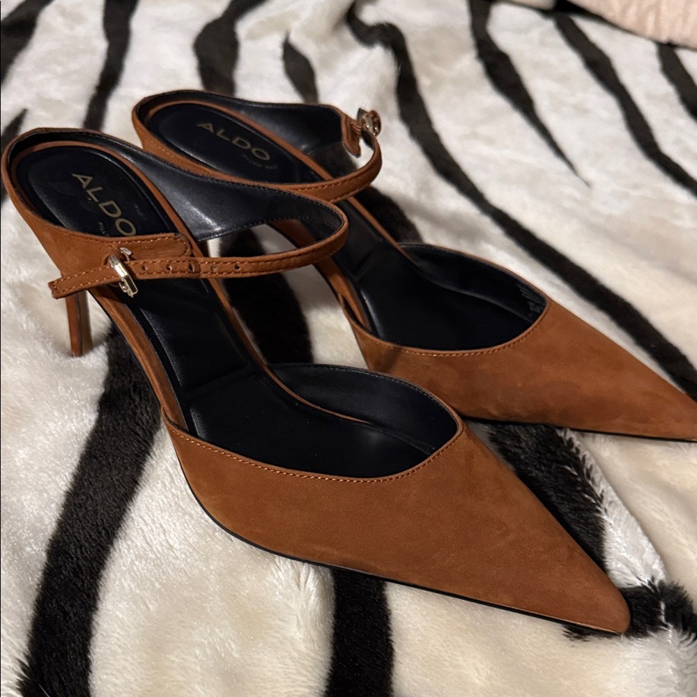 Aldo Women's Tan Pointed Toe Heels